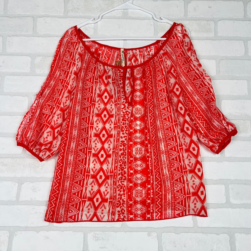 YETTS Los Angeles Red White Geometric Leopard Print Cold Shoulder‎ Blouse M